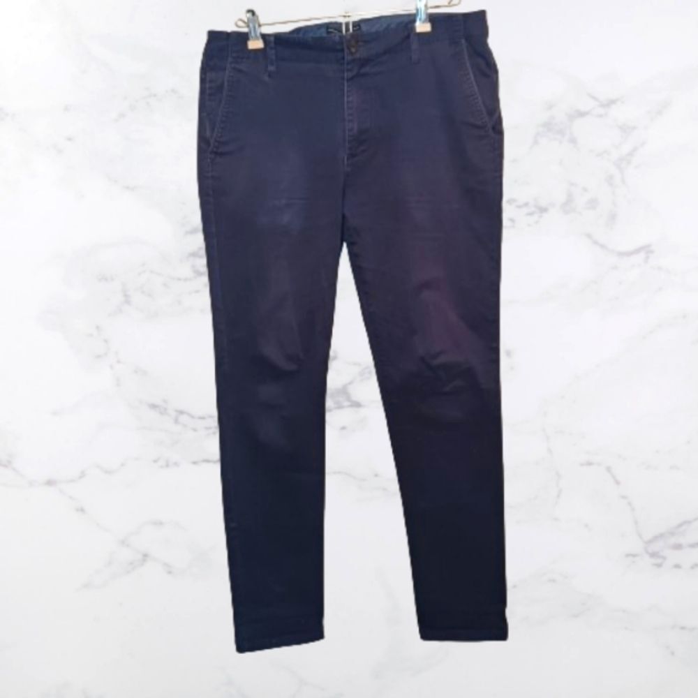 Forever 21 Men Men's Chino Pants Size 32